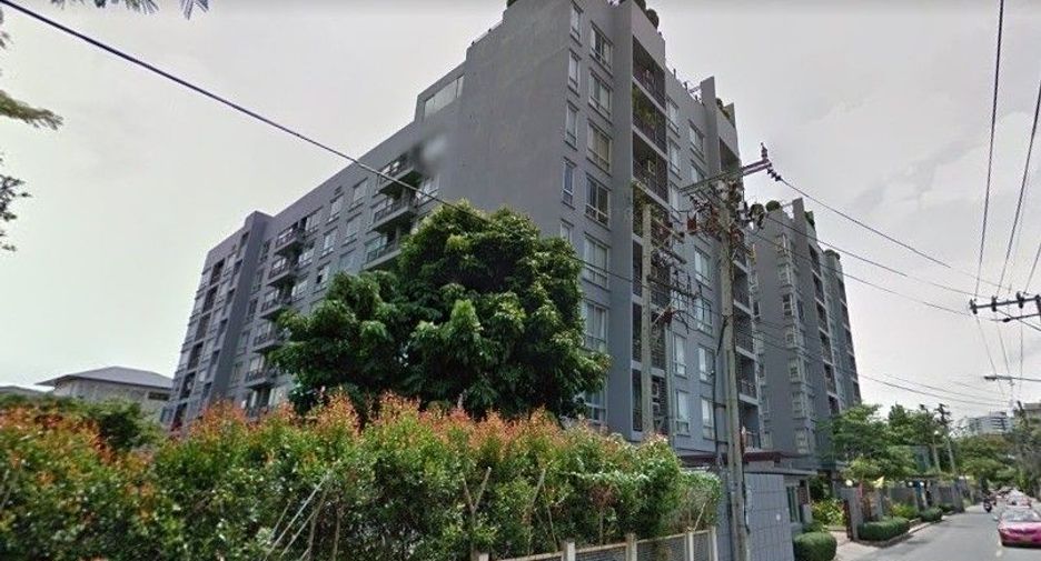 Sathorn Plus - By The Garden