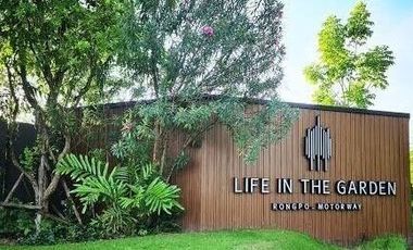 Life in the Garden Rong Po-Motorway