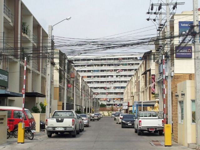 Pradya Hometown