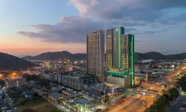 Holiday Inn and Suites Siracha Leamchabang