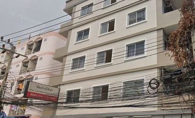 Baan Punnee Apartment