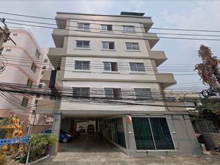 Baan Punnee Apartment