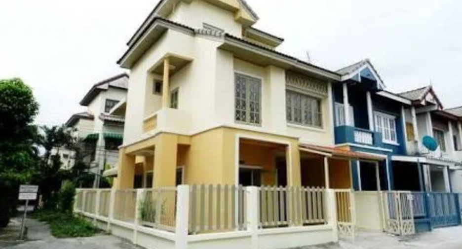 Wararak Ramintra