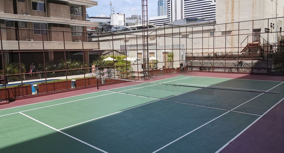 Krystal Court