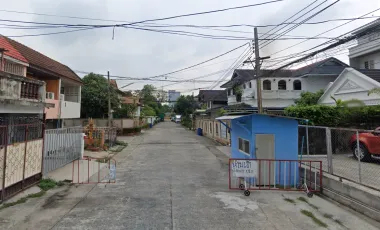 Sri Wattana