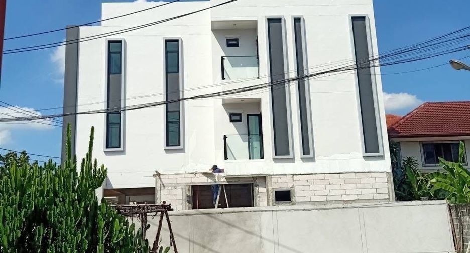 Modern Life Home в Хуайкхванге