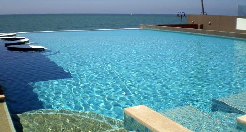 Ananya Beachfront Wongamat