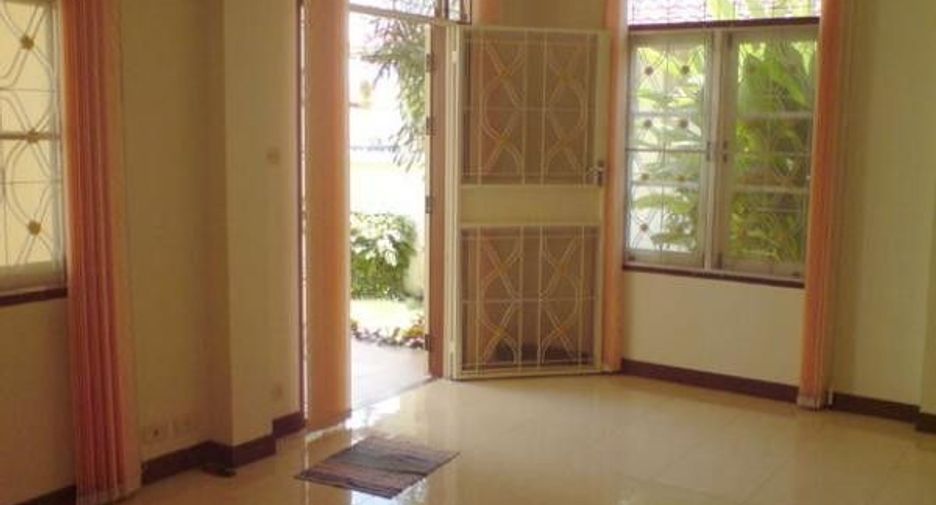 Baan Kanmanee
