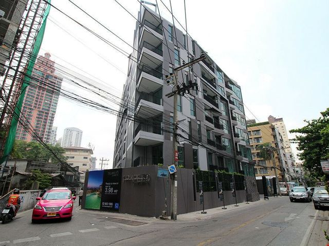 Trapezo Sukhumvit 16