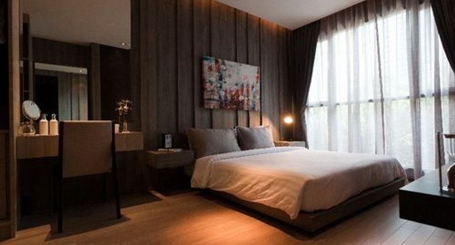 Trapezo Sukhumvit 16