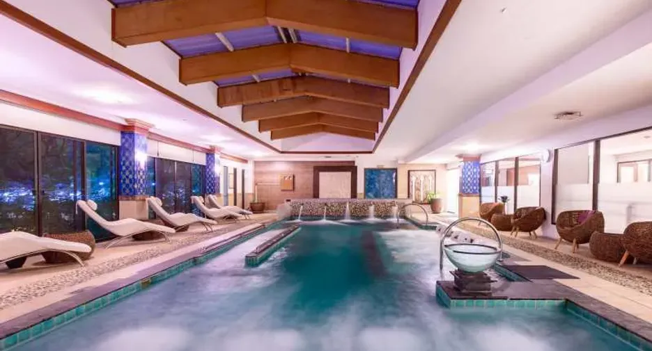 La Salle Suites & Spa Hotel
