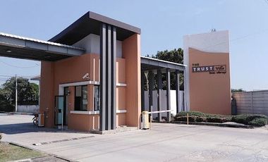 The Trust Ville Wacharaphon – Hathairat