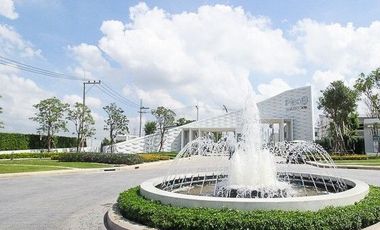 Pleeno Phahonyothin-Rangsit