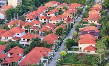 Royal Park Village