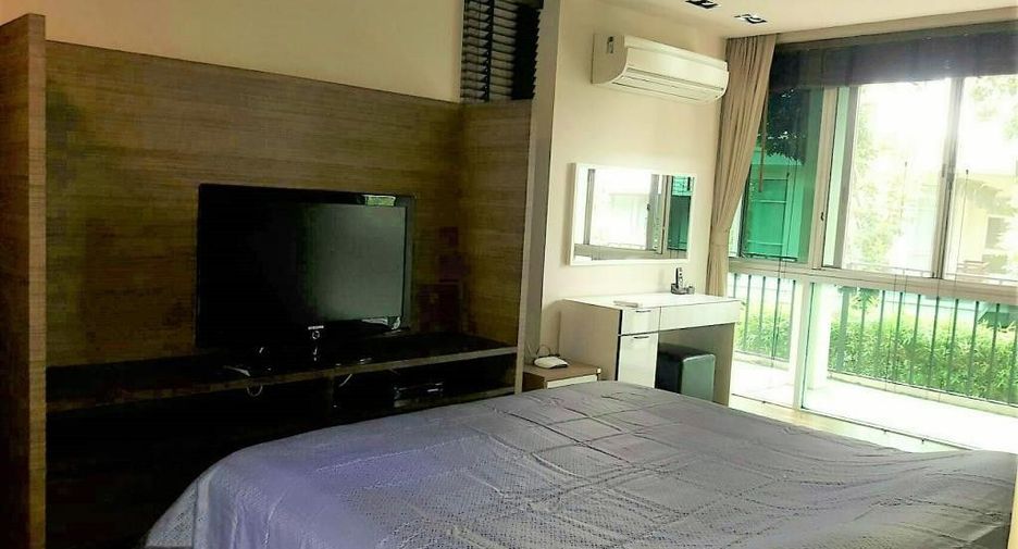 木屋环绕房屋