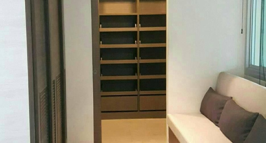 木屋环绕房屋