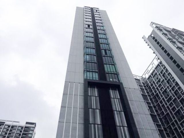 Condolette Midst Rama 9