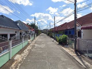 บ้านธารทอง