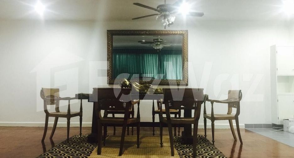 Golden Sand Beachside Condominium