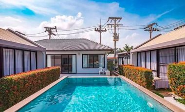 Larnthong Villa