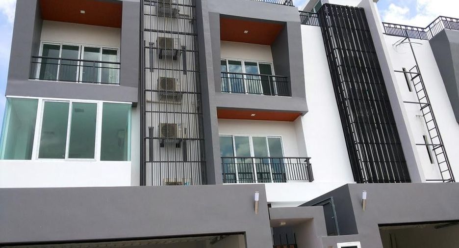 The Seaside Townhome