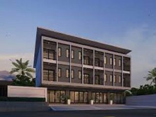 Здание Modern Town Ekkamai
