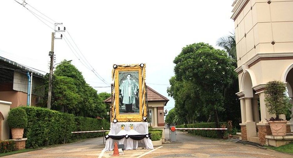 Baan Ladawan Pinklao-Petchkasem