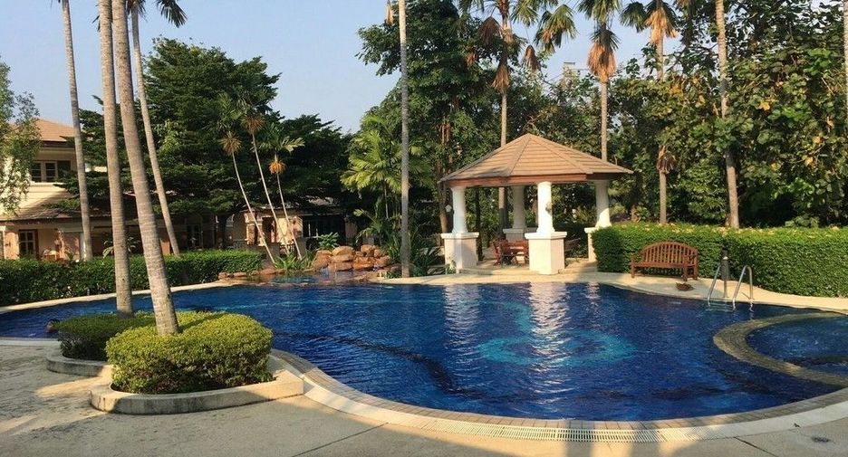 Baan Ladawan Pinklao-Petchkasem