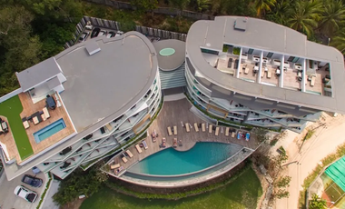 Absolute Twin Sands Resort & Spa