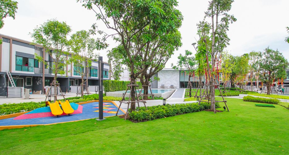 Pleno Sathorn-Suksawat