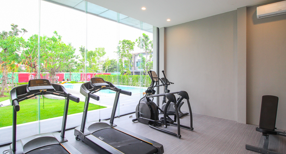 Pleno Sathorn-Suksawat