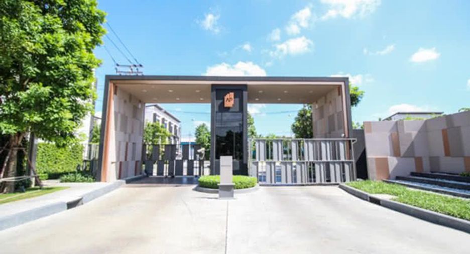 Haus in der Stadtmitte, Phahonyothin 50