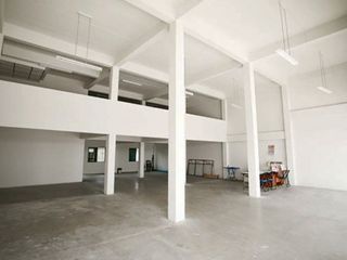 Commercial Building Soi King Kaew 25/1