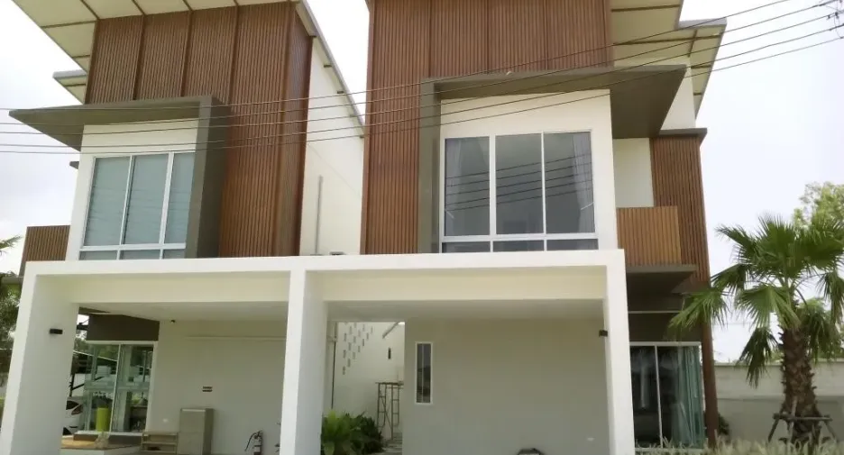 ทรอปิคอล วิลเลจ 2