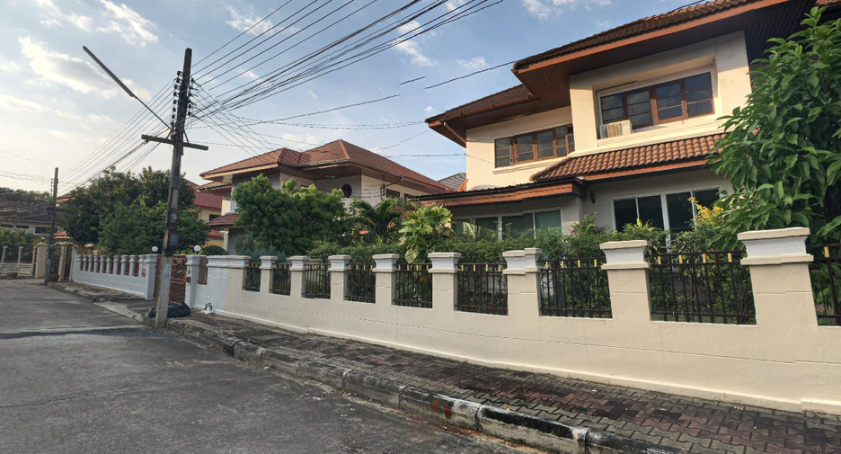 Muban Phatcharavill