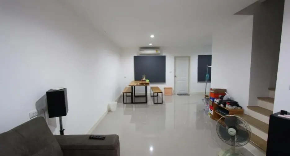 Nirun Ville 55 Srinakarin