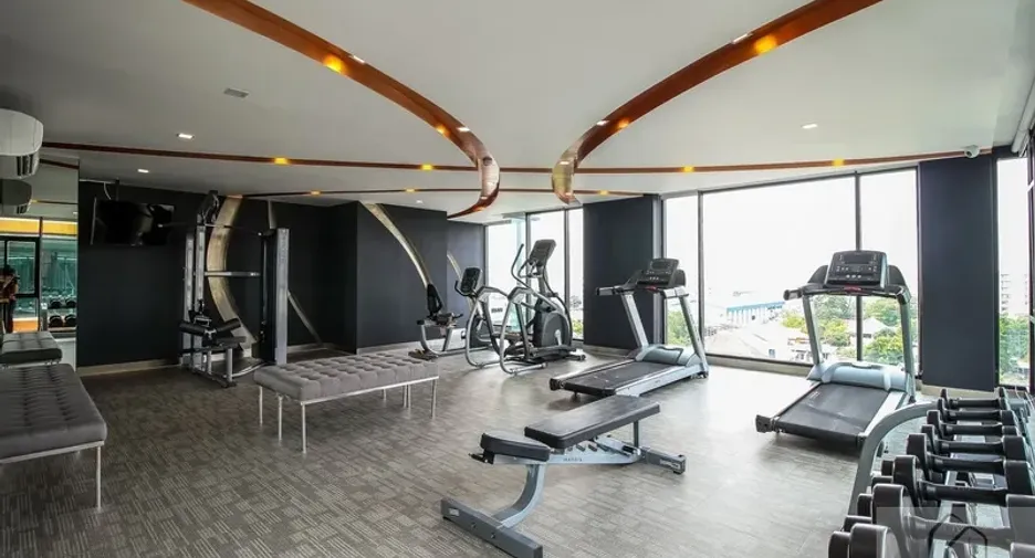 B. Loft Light Sukhumvit 115