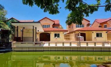 หมู่บ้านเมืองเอกบางปู 85