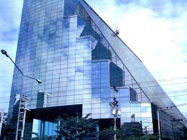 Siripinyo Building