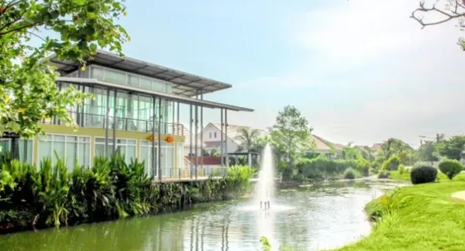 baan suay nomsi