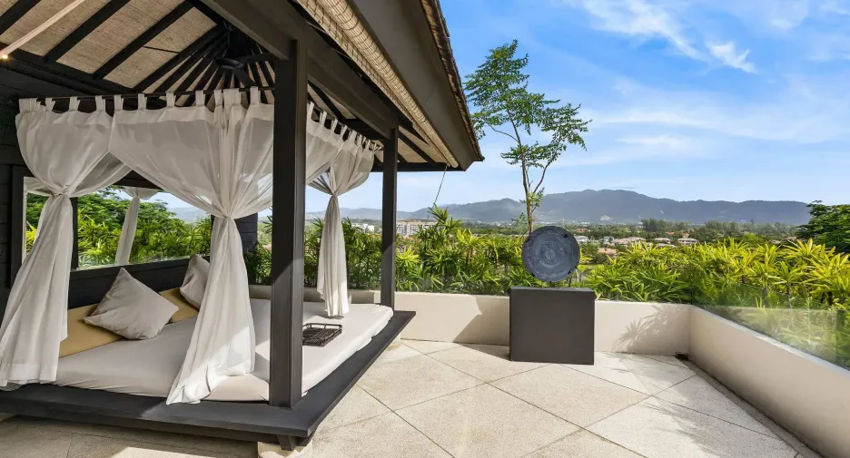 Spa Pool Penthouse At Layan Hills