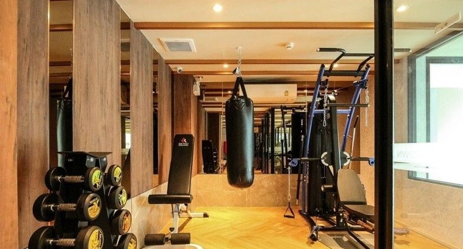 Brown Condo Huai Khwang