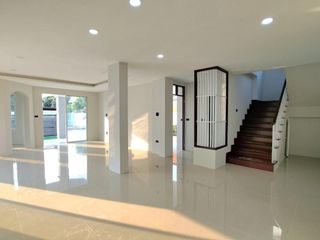 Suk Em Garden Home