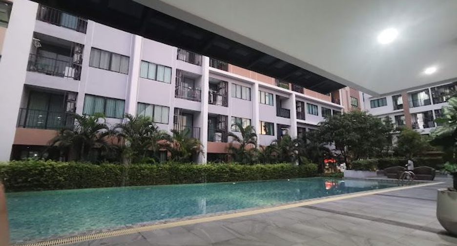 G condo sriracha