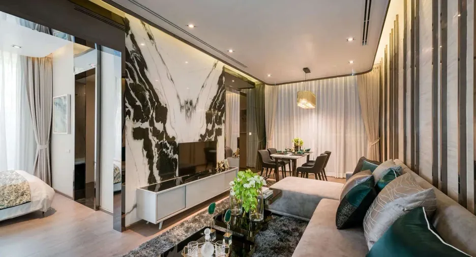 Park Origin Phrom Phong