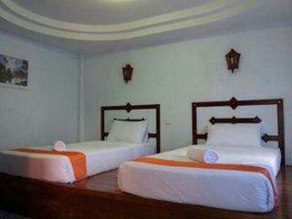 Khao Lak Traveller Lodge