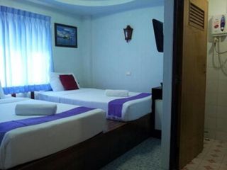 Khao Lak Traveller Lodge