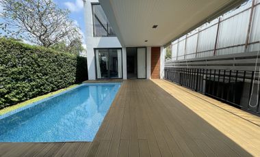 Quad 38 Private Residence