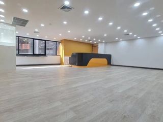 Permpoom Building