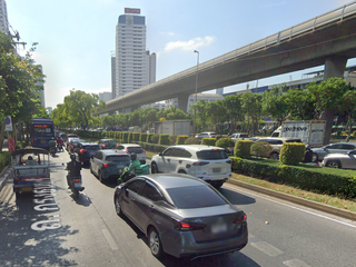 สาทร เพลส (กรุงธนบุรี)